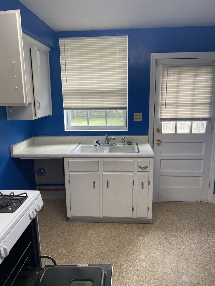 15 Seneca Rd #NA - Photo 7 of 12