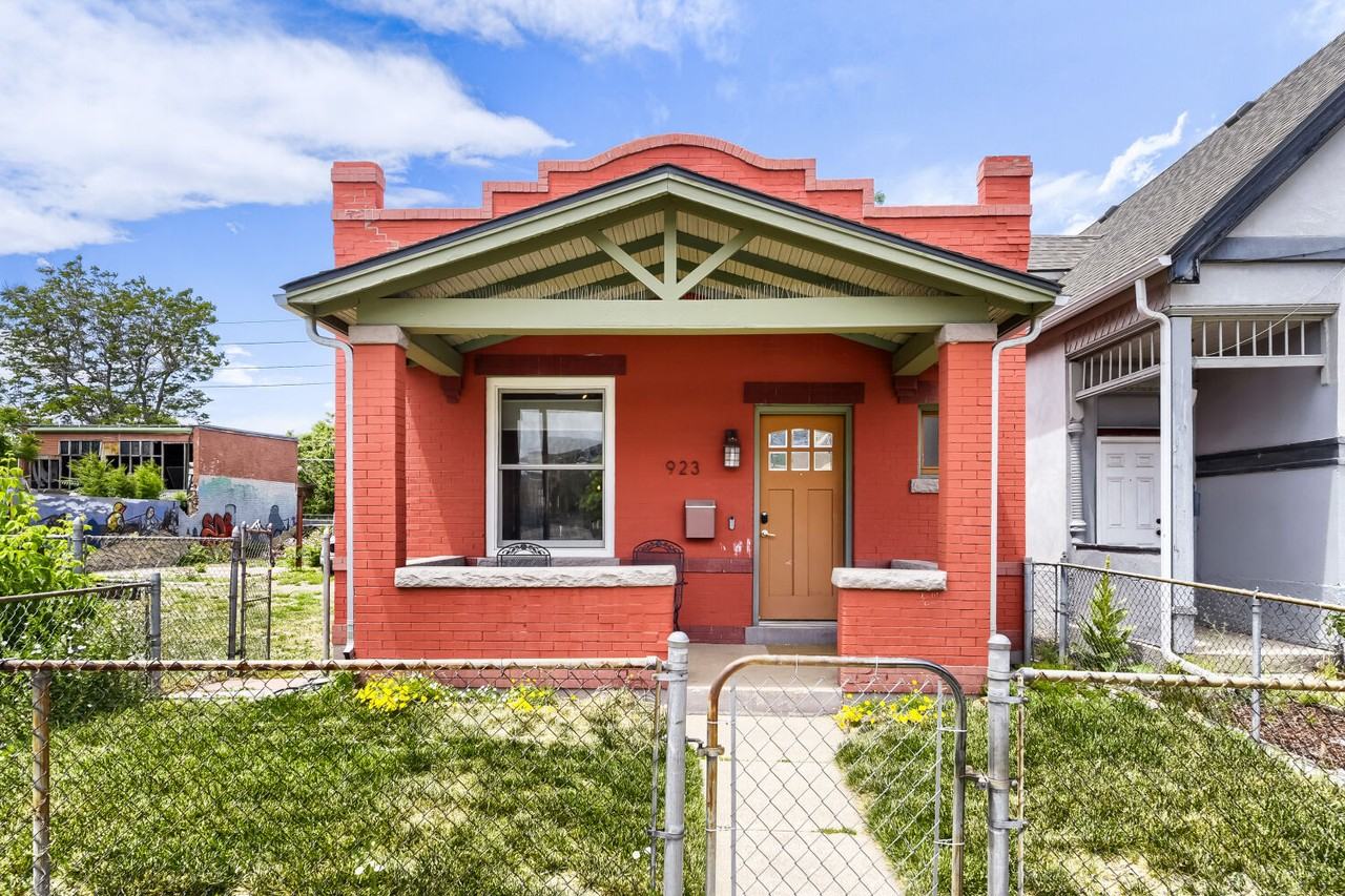 923 Galapago St #NA - Photo 2 of 17