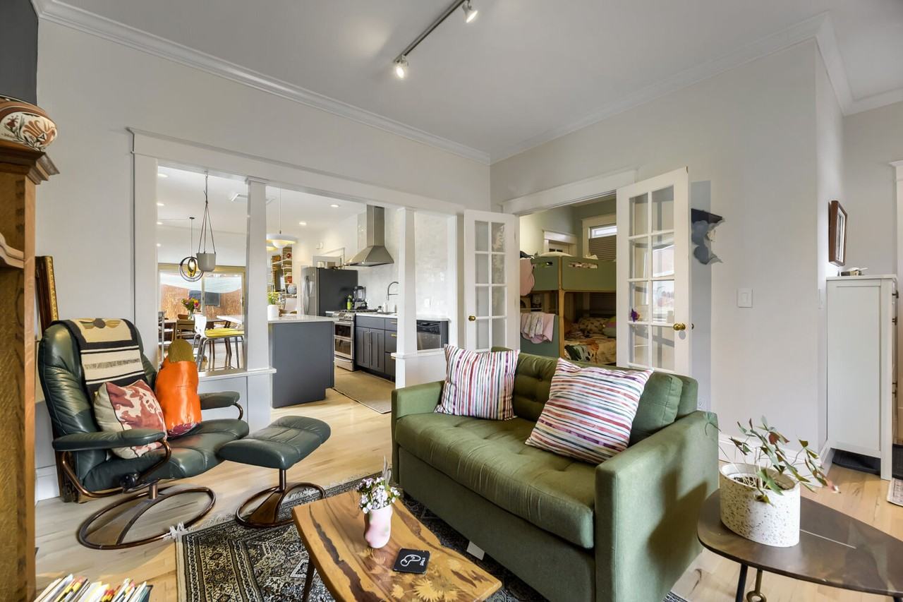 923 Galapago St #NA - Photo 3 of 17
