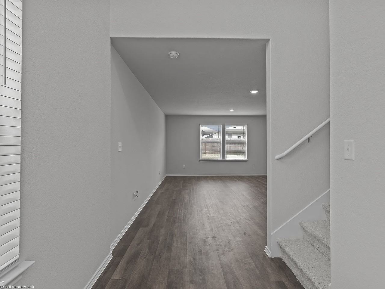 819 Bluegrass Pt #NA - Photo 2 of 15