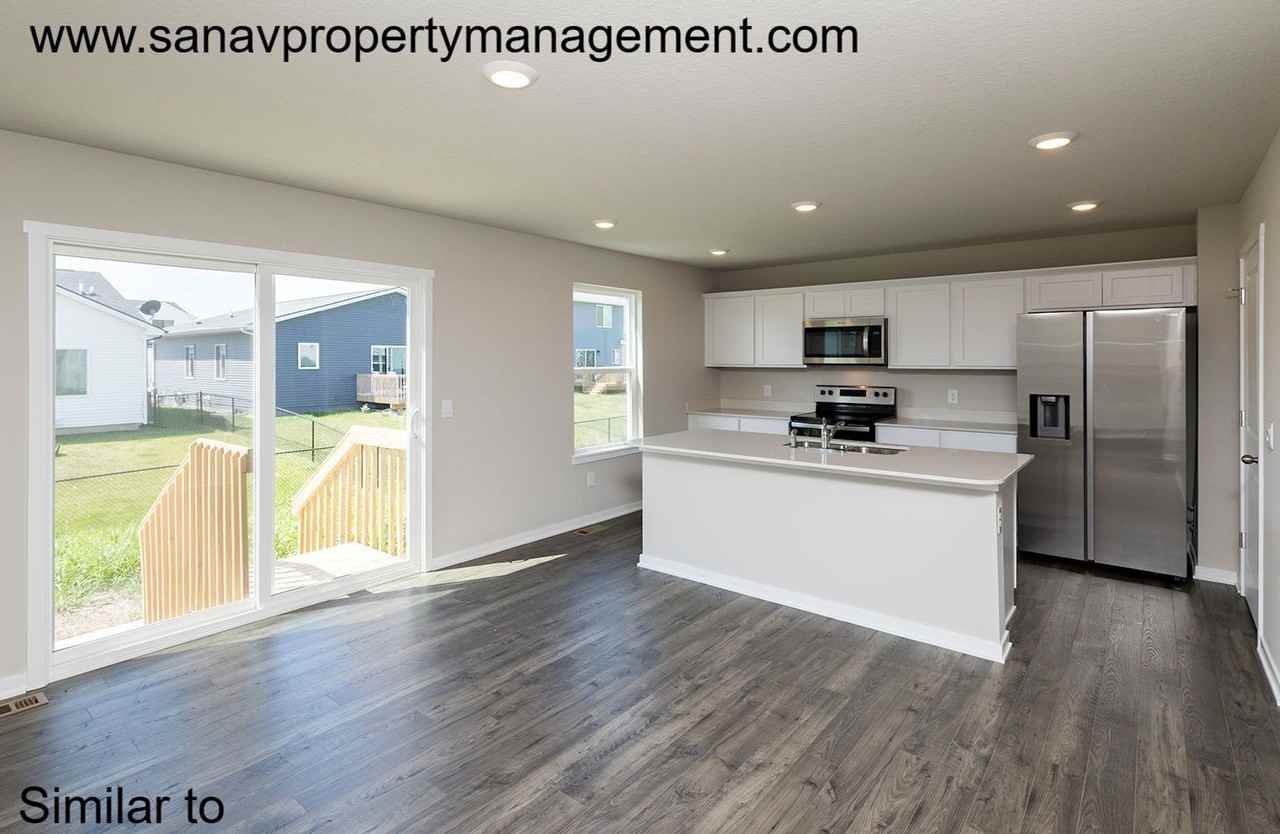514 Elizabeth Ln Nw - Photo 3 of 26