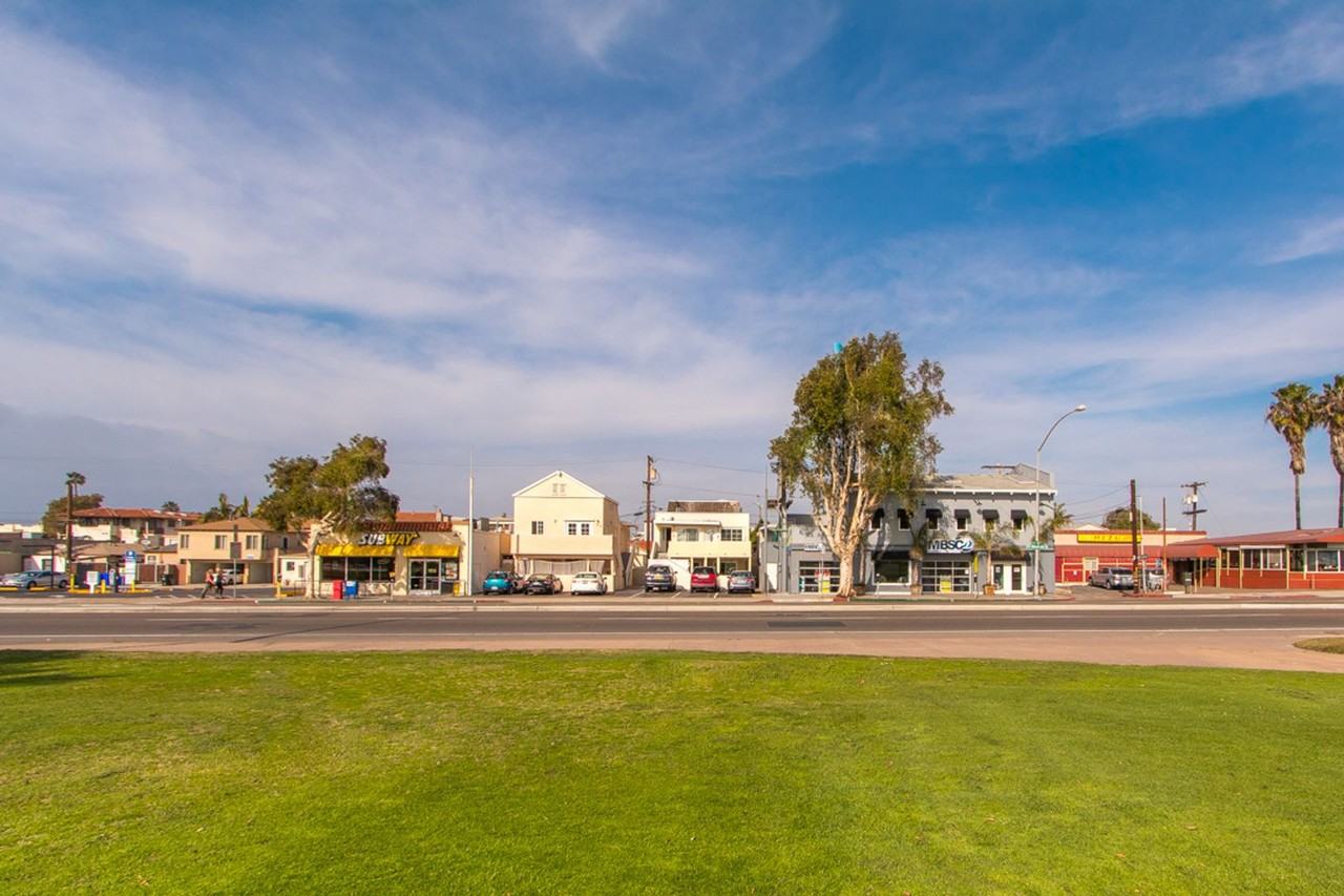 830 W Mission Bay Dr