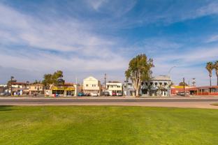 830 W Mission Bay Dr - Photo 1 of 1