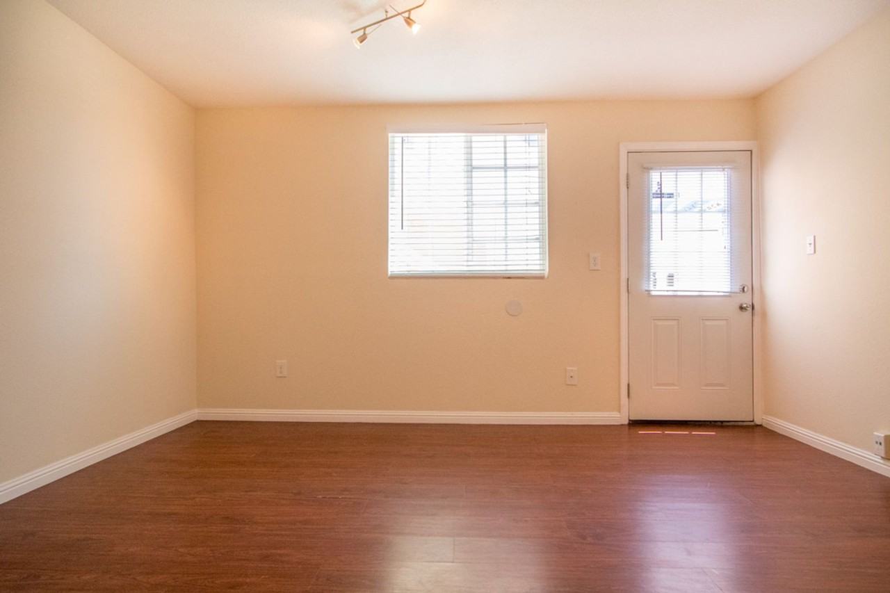 830 W Mission Bay Dr - Photo 3 of 16