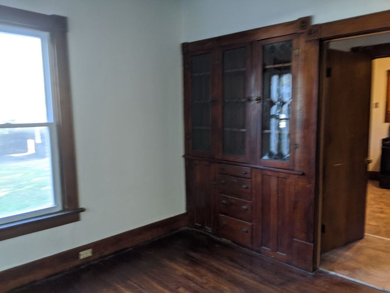 511 16th Ave - Photo 4 of 11