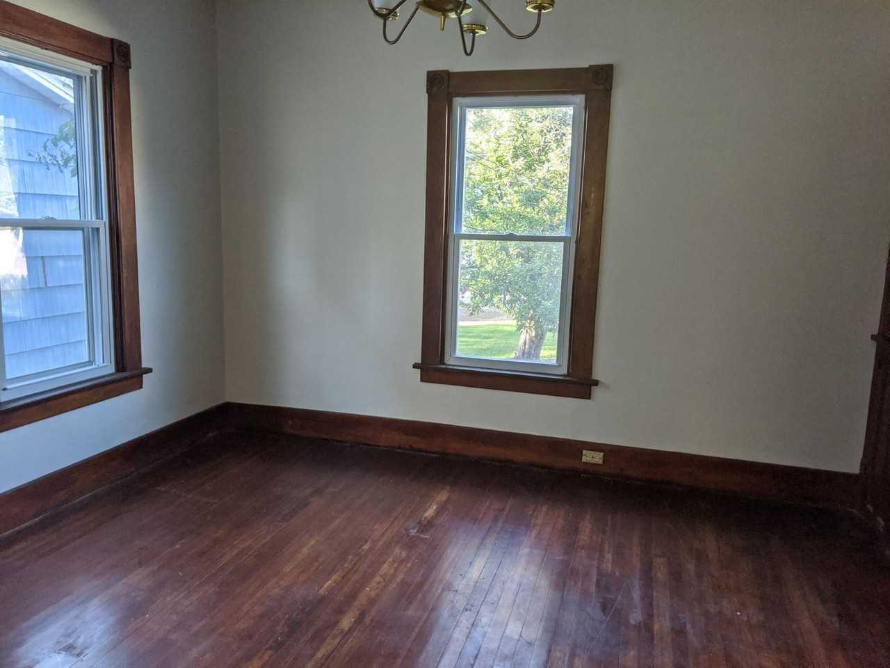 511 16th Ave - Photo 5 of 11