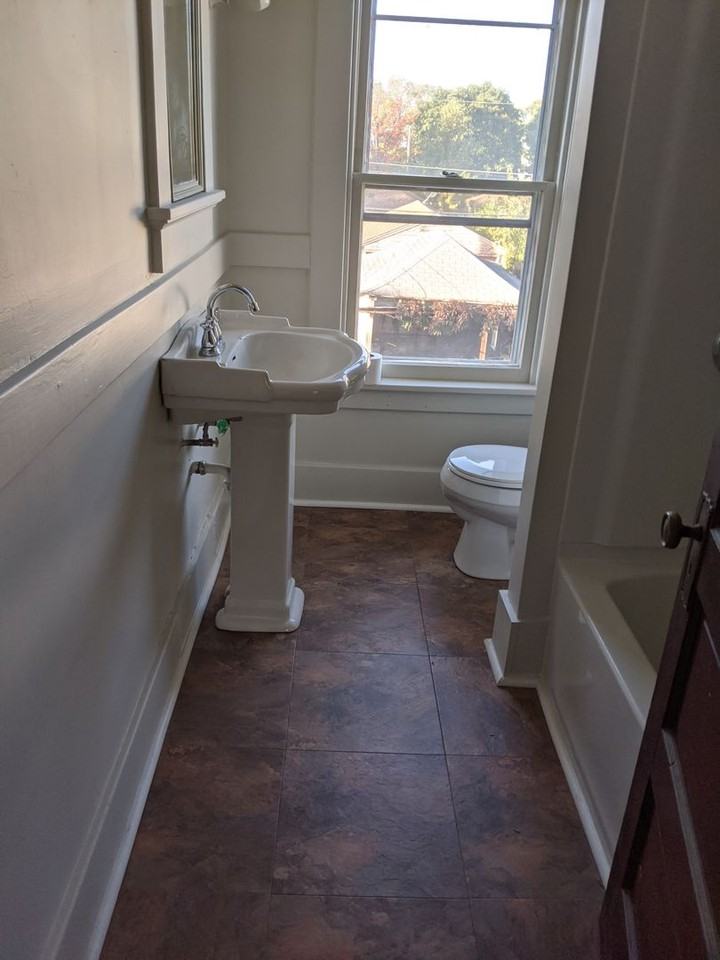 511 16th Ave - Photo 7 of 11