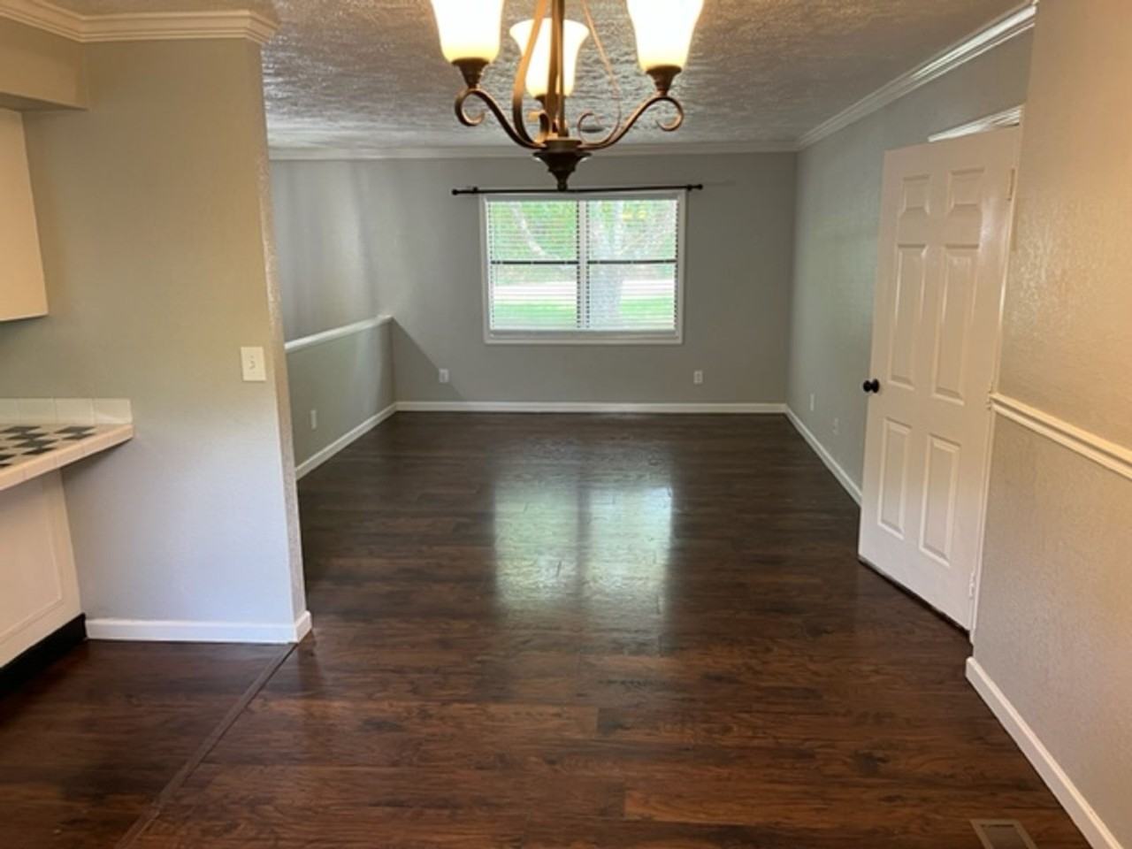 1551A Clendenen Rd - Photo 3 of 11