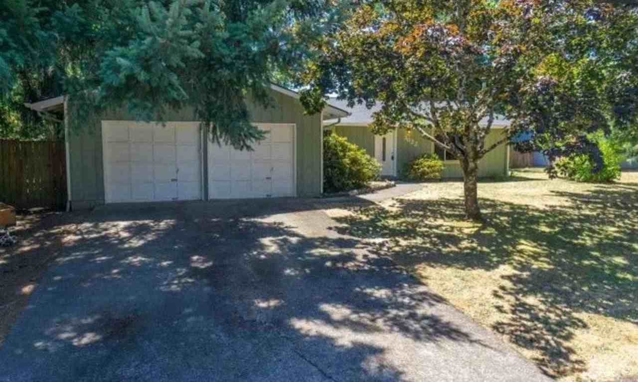3622 Nw Polk Ave - Photo 2 of 18