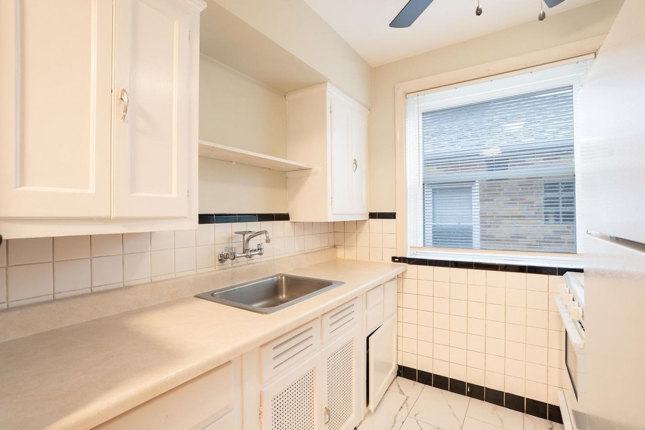 6314 Sutherland Ave - Photo 6 of 14