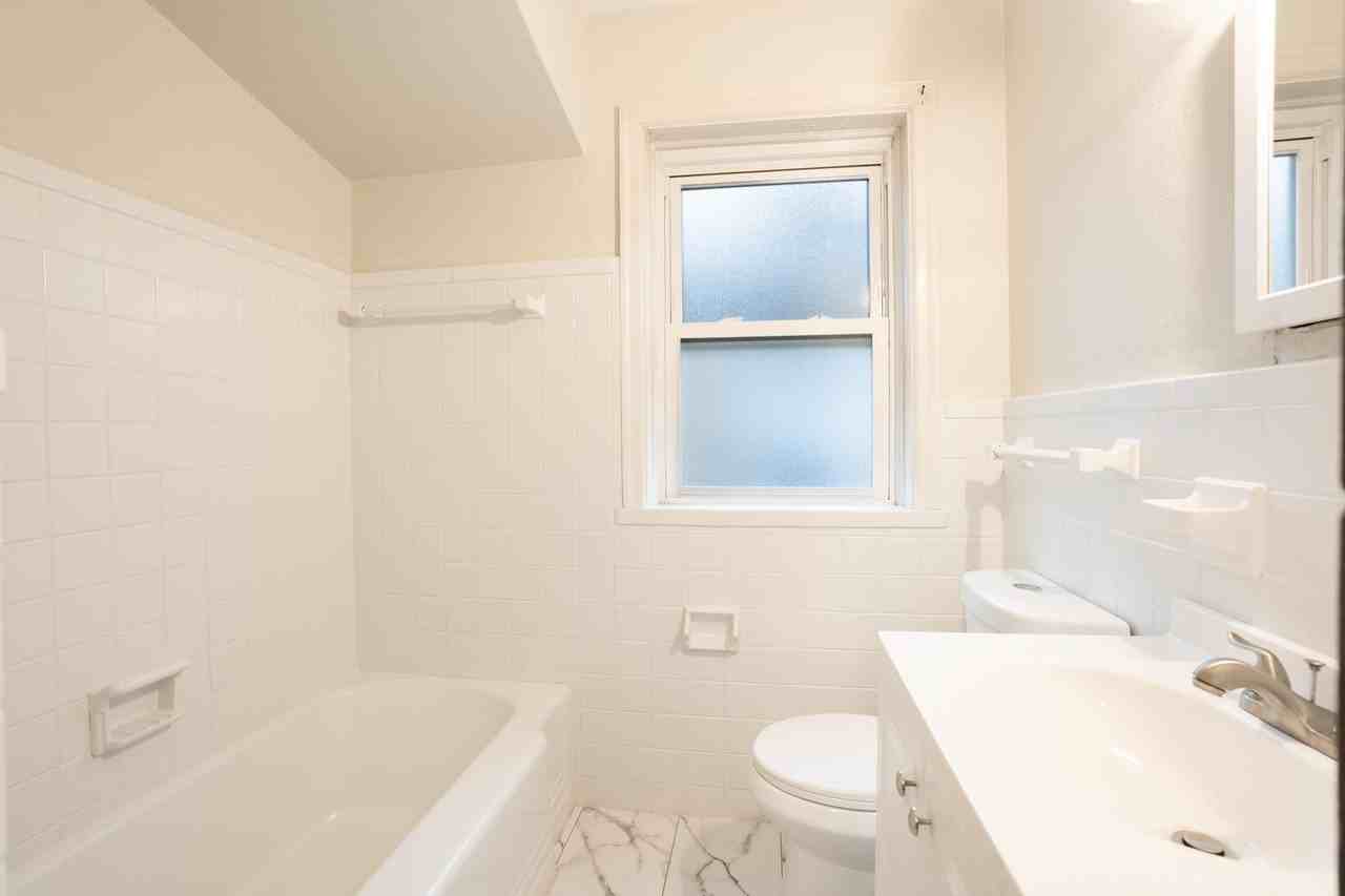 6314 Sutherland Ave - Photo 7 of 14