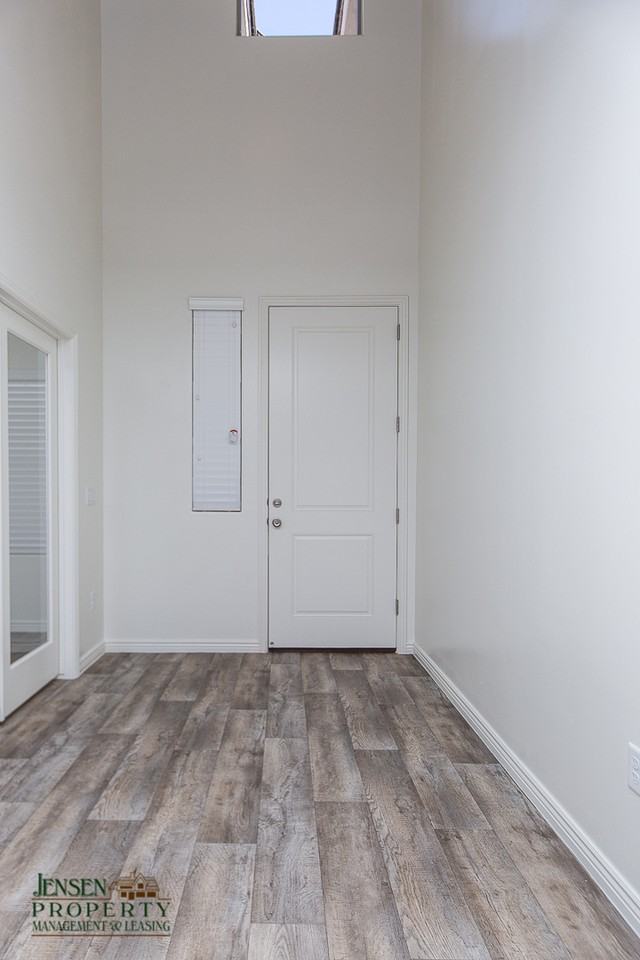 3252 E Tanoak Dr - Photo 2 of 26