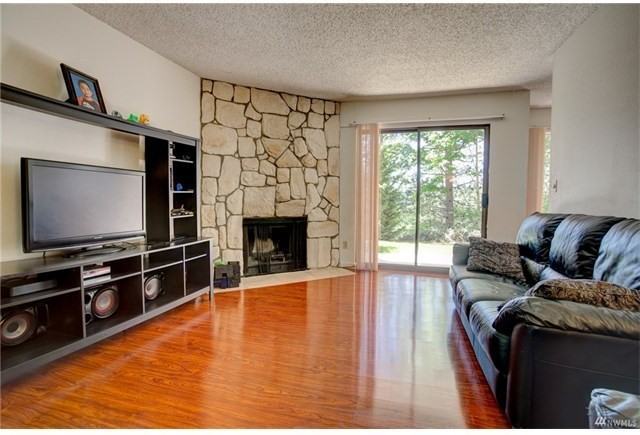 14447 127th Ln Ne - Photo 3 of 9
