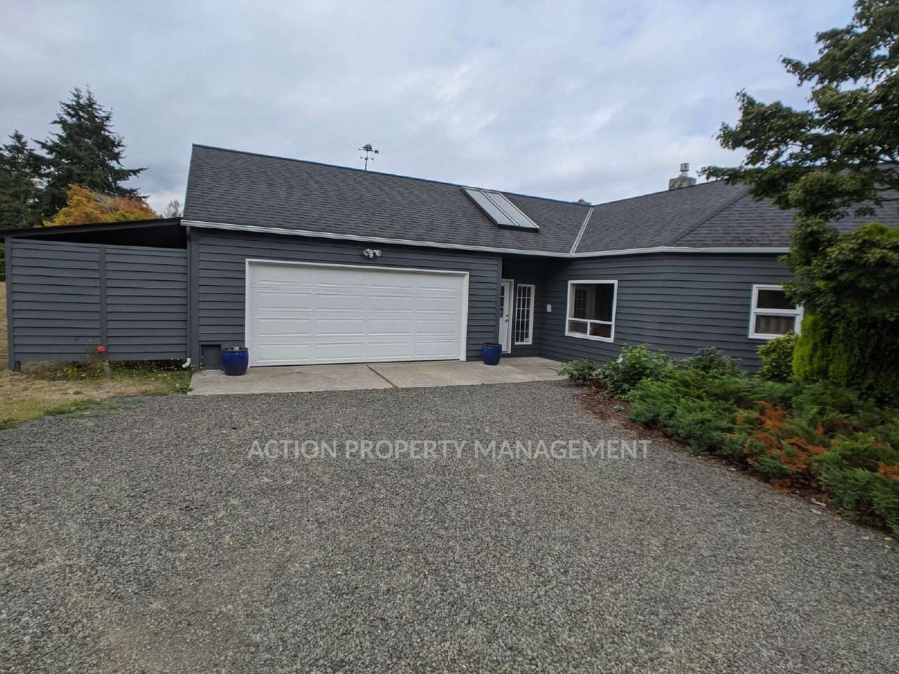 251 Old Schoolhouse Rd - Photo 3 of 42