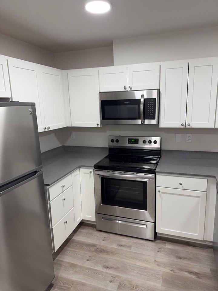 Harbor Station Apartments - Photo 2 of 15