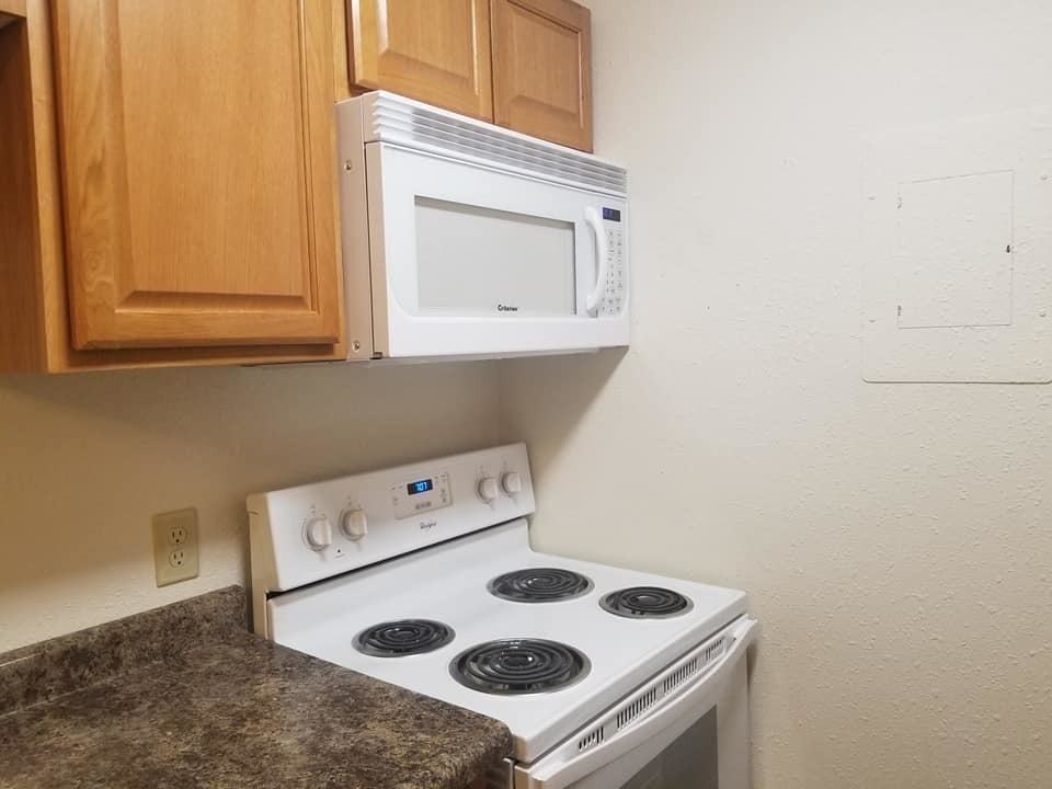 218 21st St Nw #10 - Photo 5 of 13