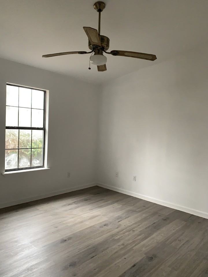 1115 W Jefferson Ave #E - Photo 3 of 16