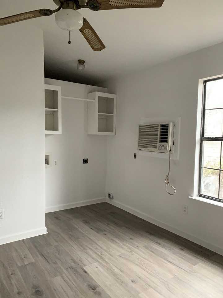 1115 W Jefferson Ave #E - Photo 5 of 16