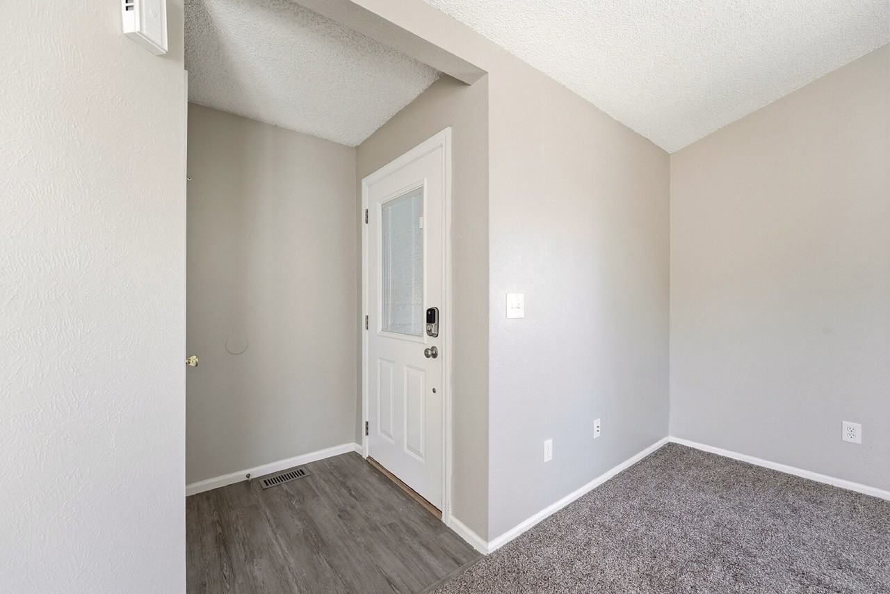 17736 E Cornell Dr - Photo 2 of 36