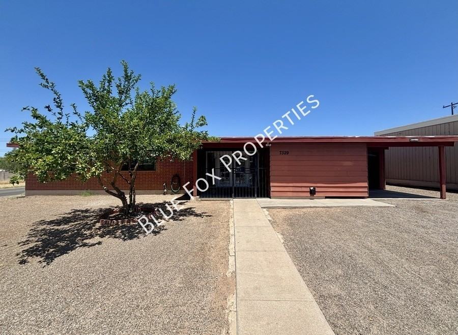 7329 E 28th Pl