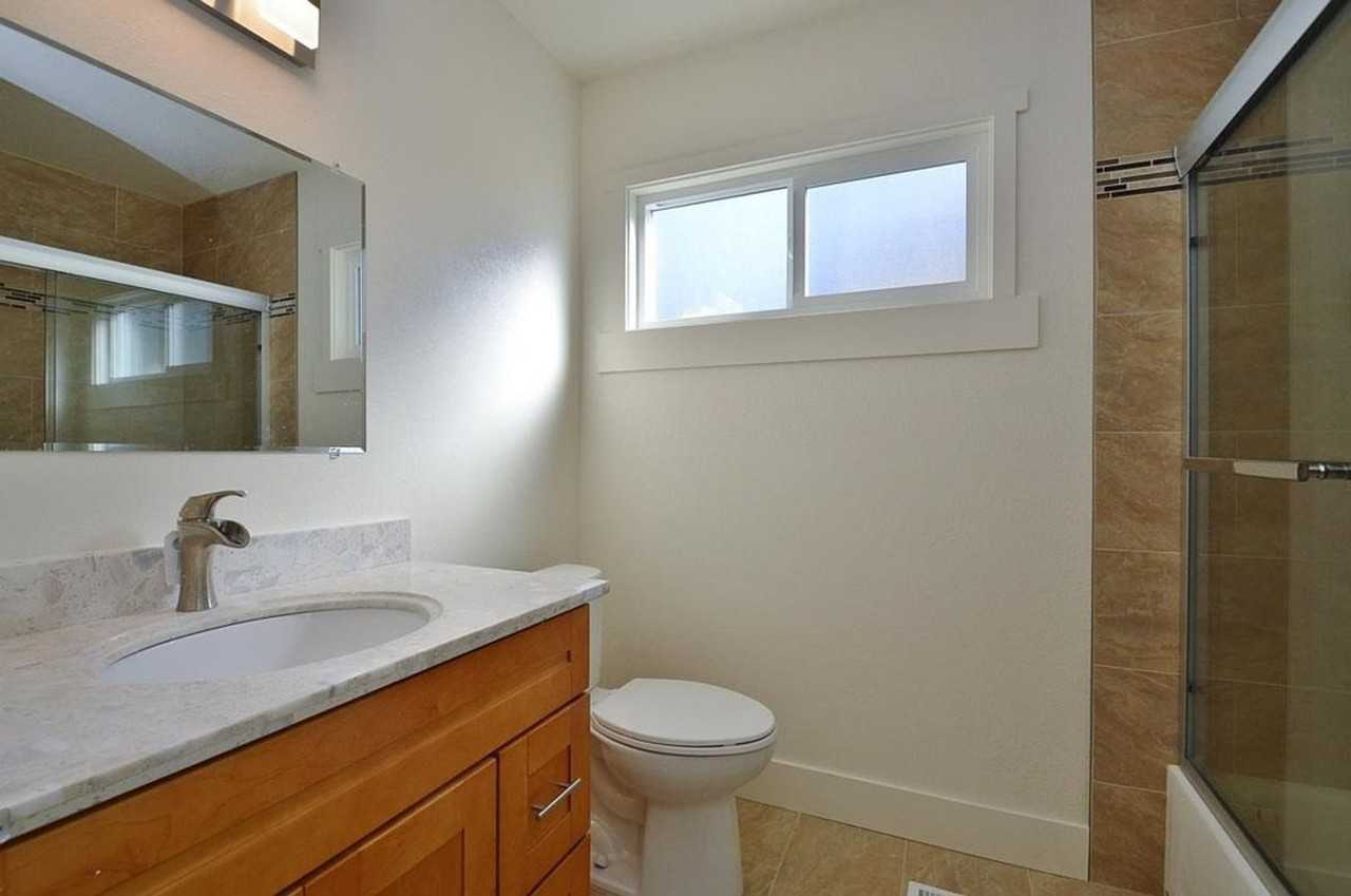 753 Nodaway Ave - Photo 7 of 9