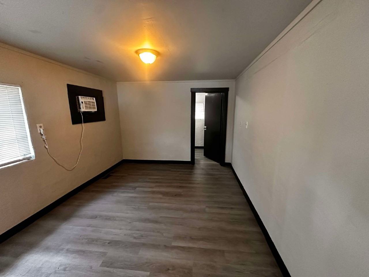8105 W Colonial Dr Unit 7 - Photo 4 of 14