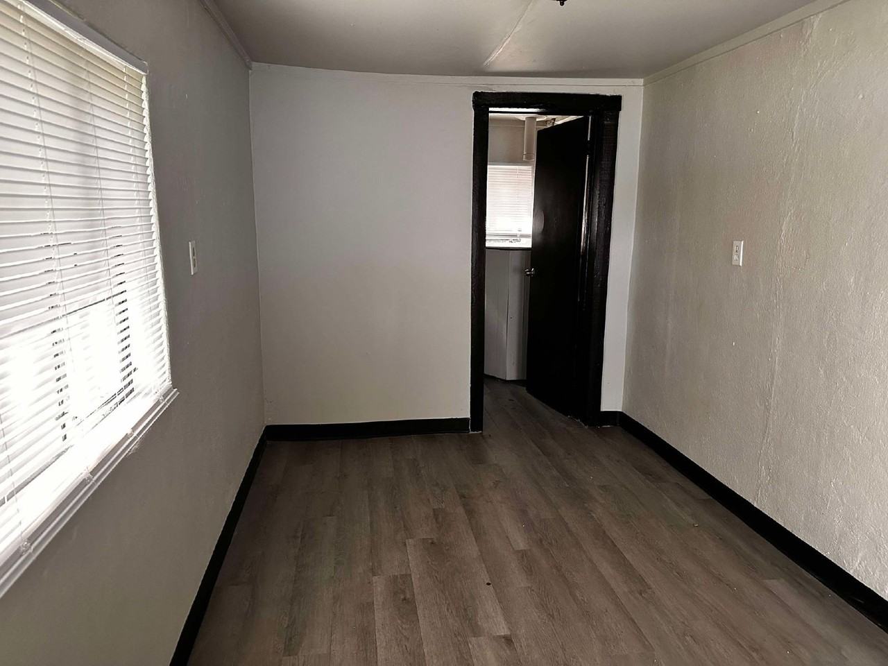 8105 W Colonial Dr Unit 7 - Photo 5 of 14