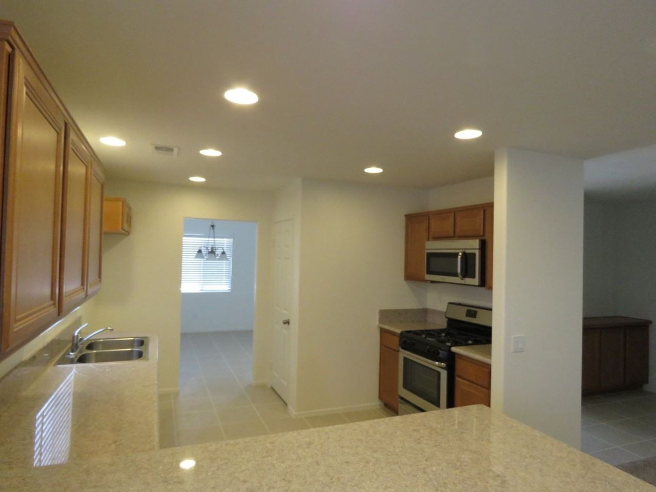 5182 Split Rock Ave - Photo 5 of 12