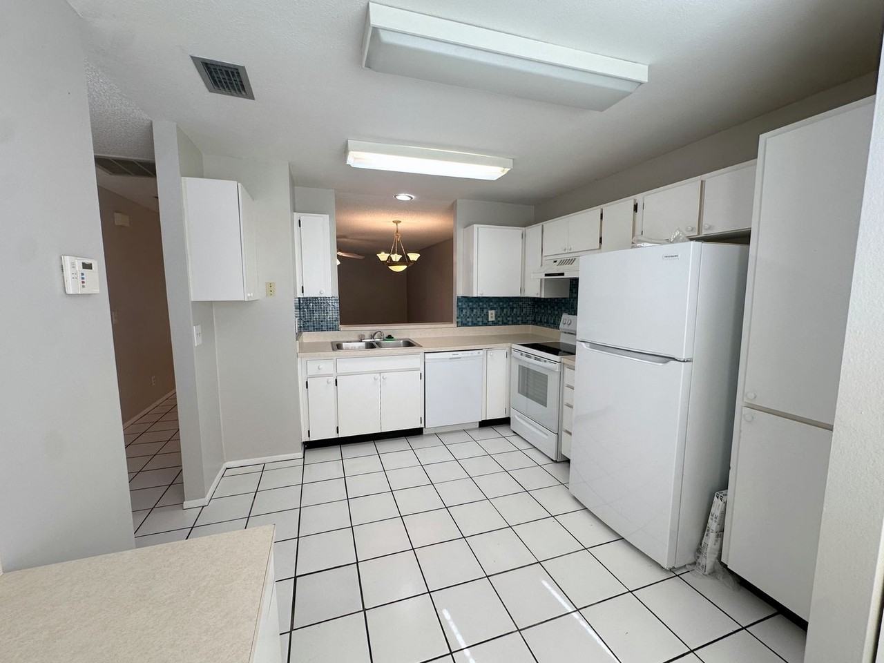 5401 Britwell Ct - Photo 7 of 25