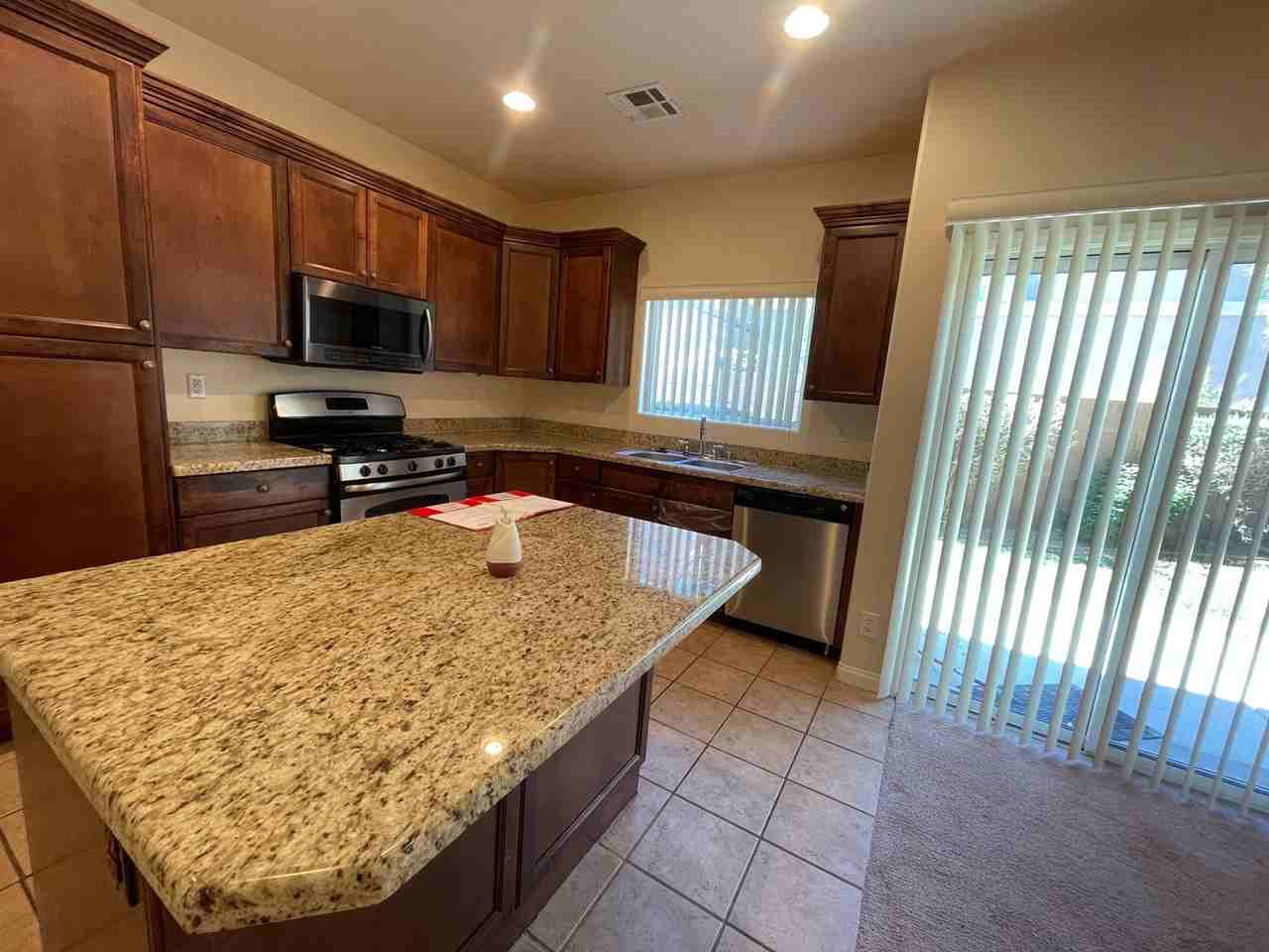 862 Park Walk Ave - Photo 2 of 17