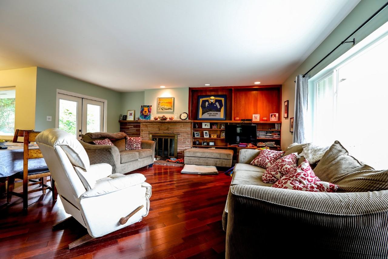 14360 Foothill Rd - Photo 6 of 16