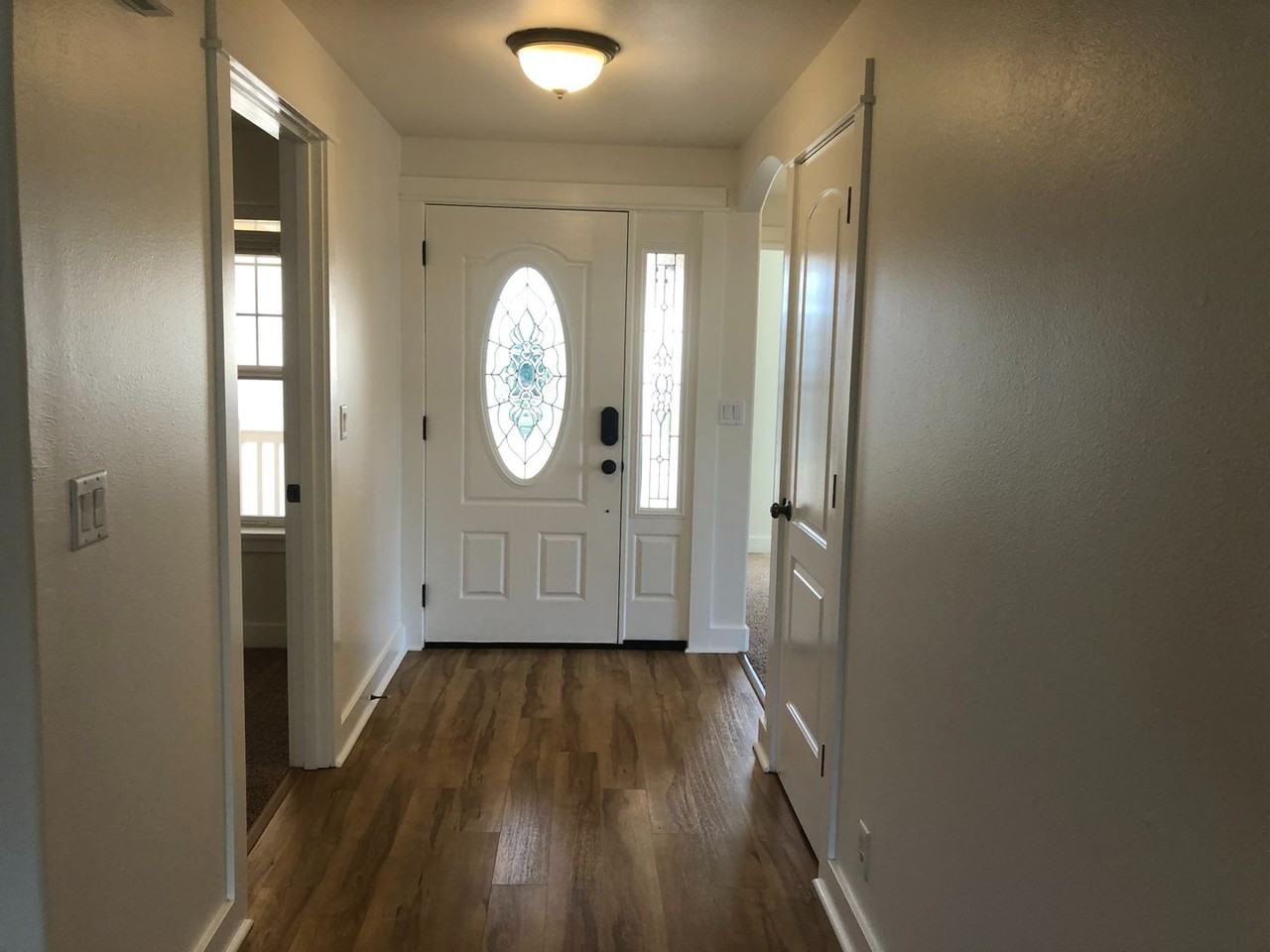 6081 Landmark Ln - Photo 3 of 35
