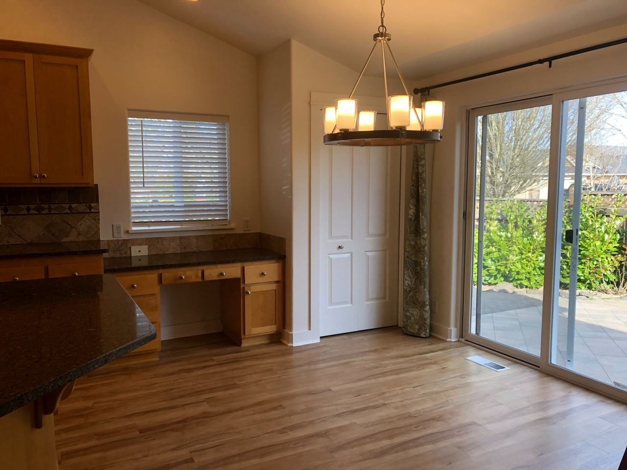 6081 Landmark Ln - Photo 6 of 35