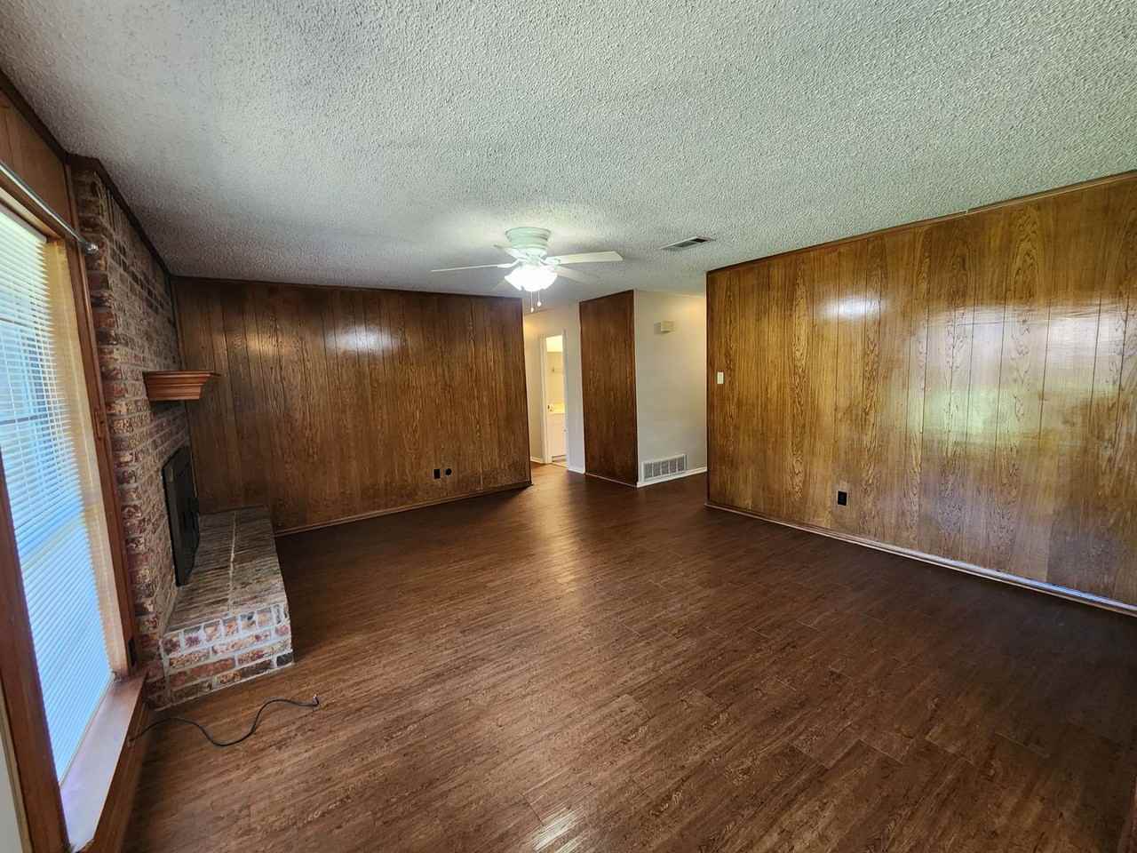 4617 Aspen Way - Photo 4 of 22