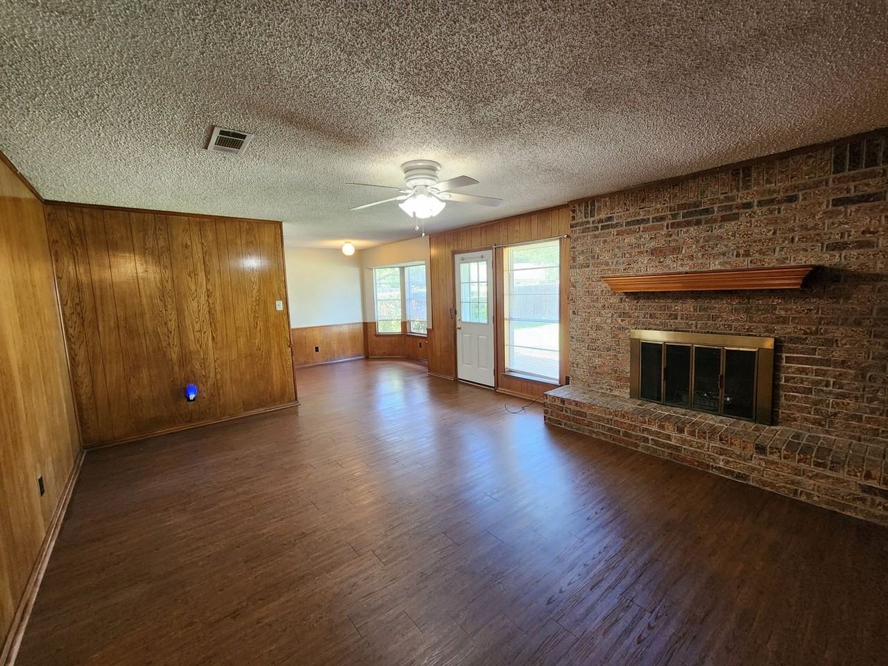 4617 Aspen Way - Photo 5 of 22