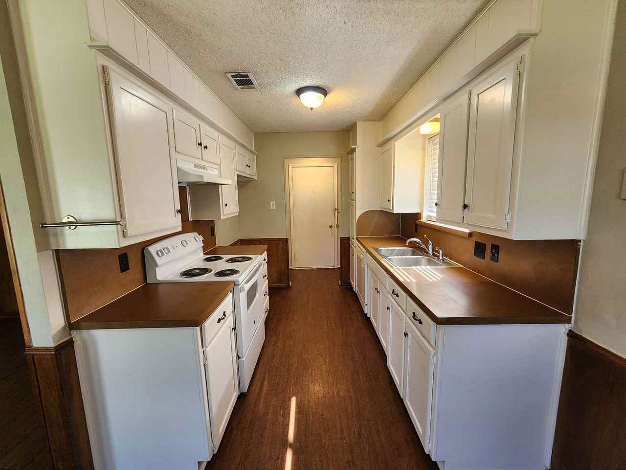 4617 Aspen Way - Photo 7 of 22