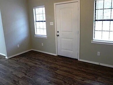 2417 22nd Pl - Photo 4 of 24
