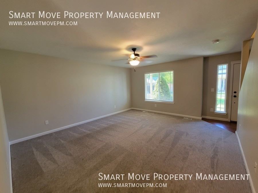 4386 N Buckboard Pl - Photo 5 of 39