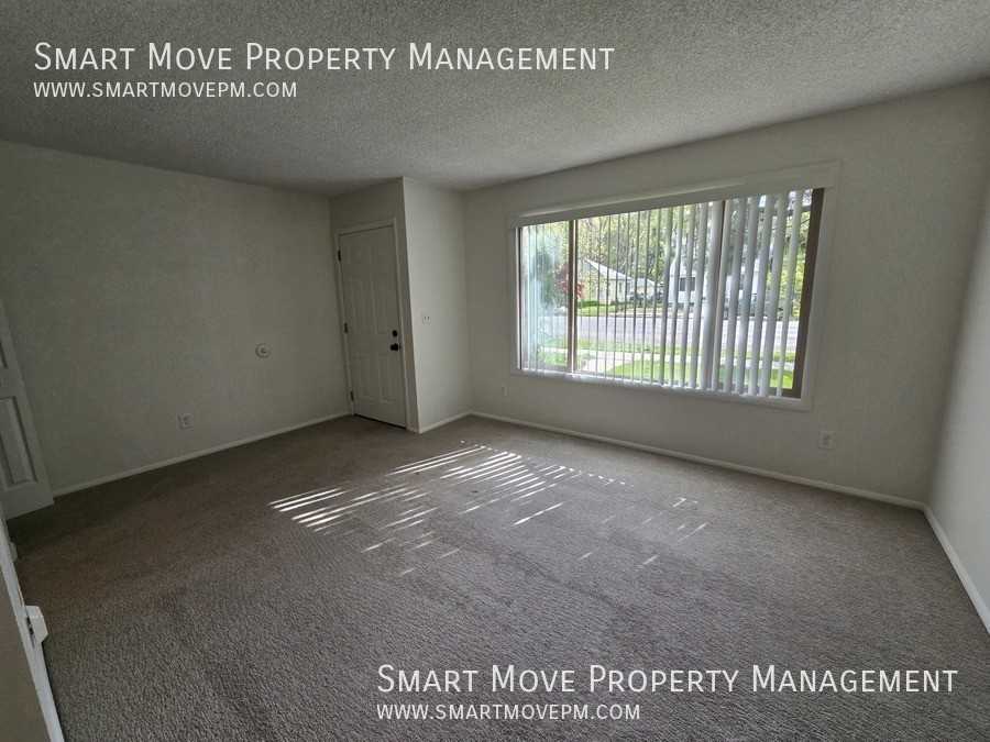 2113 N 15th St - Photo 4 of 25