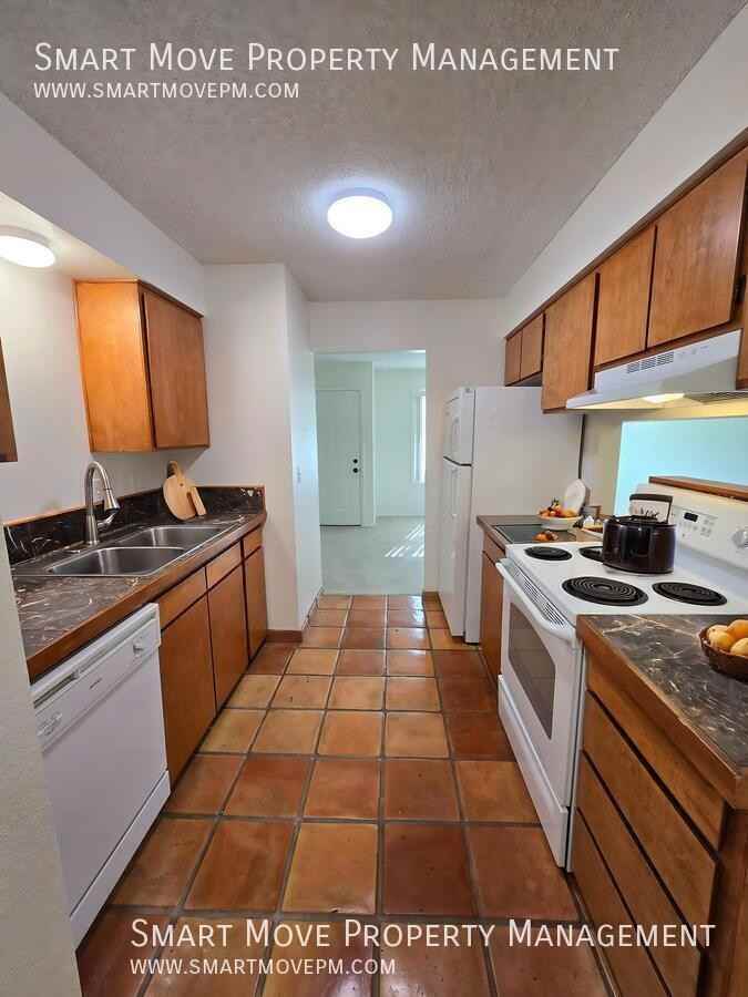 2113 N 15th St - Photo 6 of 25