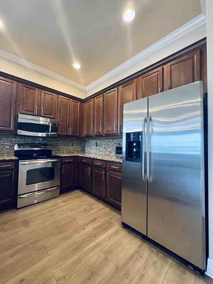 10480 Carolina Willow Dr - Photo 7 of 50