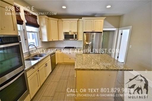 528 S 900 E - Photo 4 of 28