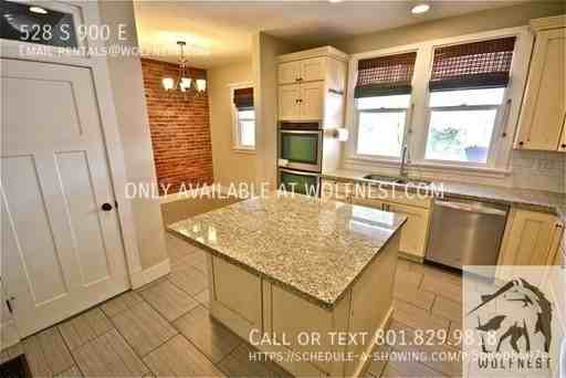 528 S 900 E - Photo 5 of 28