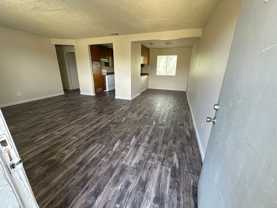 Coalinga Beautiful Apartments  206 - Photo 1 of 1