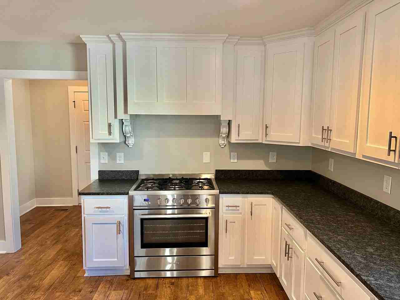 604 Rudolph Ave - Photo 7 of 20