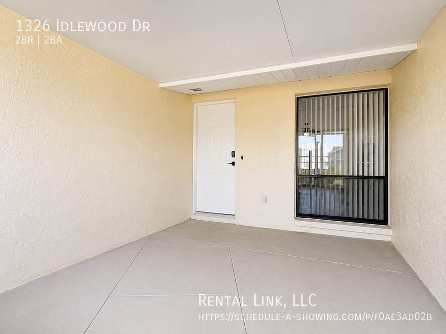 1326 Idlewood Dr - Photo 3 of 42