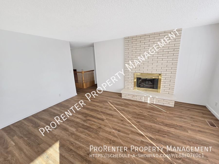 1347 W 1800 N - Photo 6 of 33