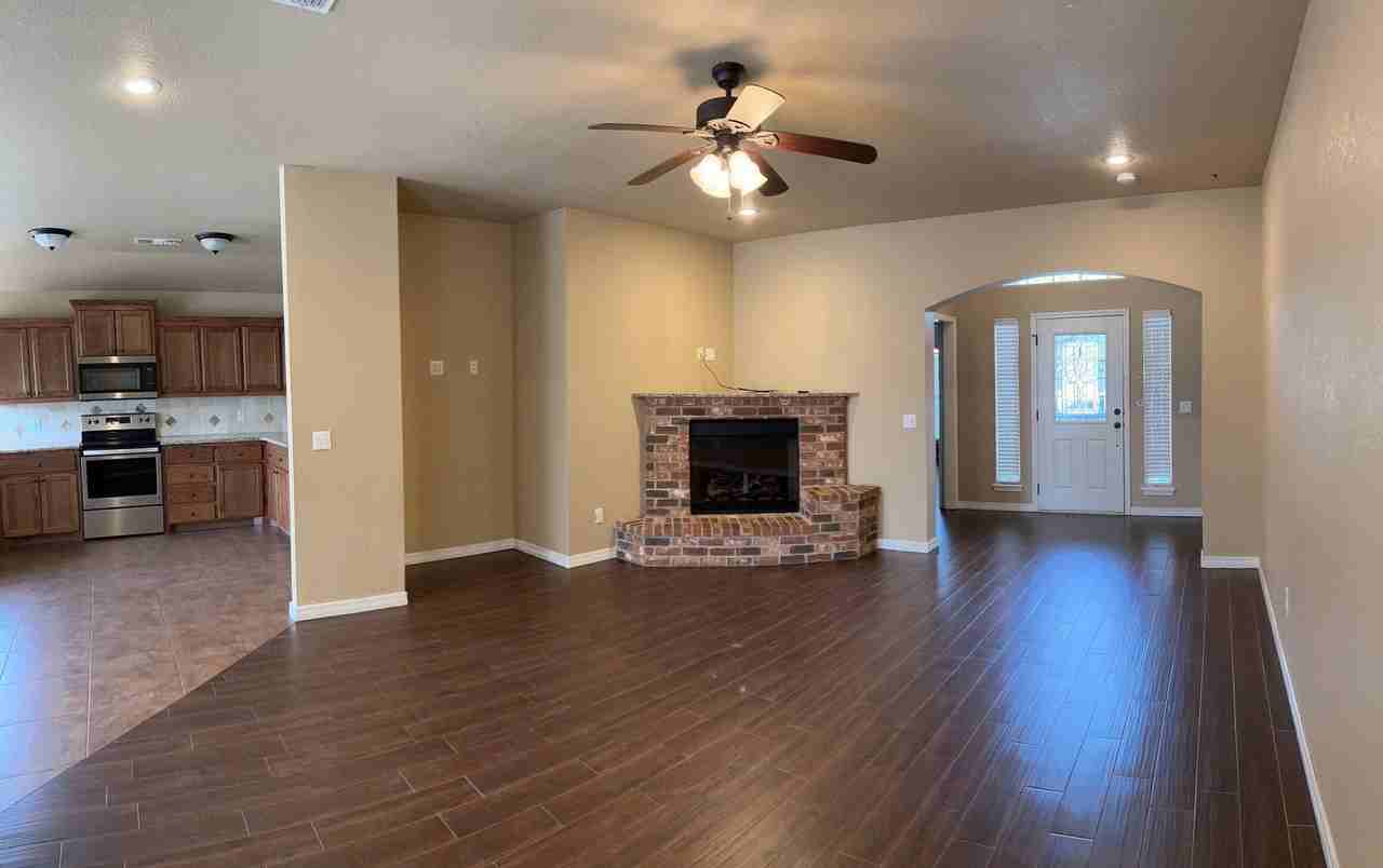9313 Buccola Ave - Photo 3 of 17