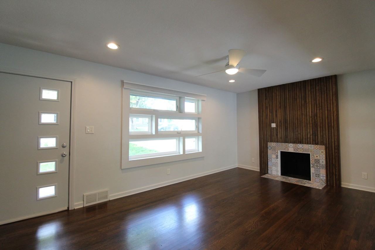 5739 Beverly Ln - Photo 3 of 15