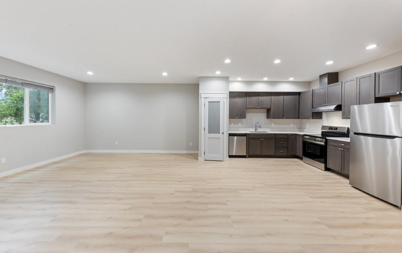 427 Se Inlet Ave - Photo 6 of 50